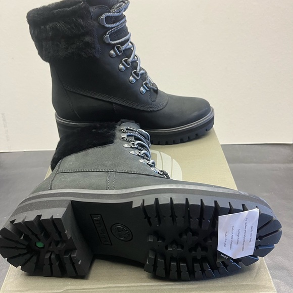 Timberland - Size: 6.5 - Brand new in box - Picture 6 of 8